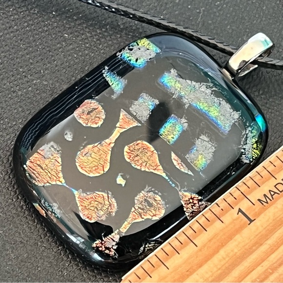 Art Glass Pendant Dichroic Glass - Picture 6 of 8